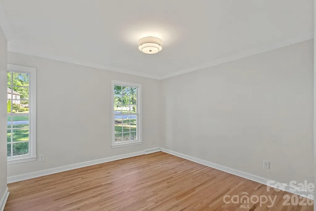 1100 Braeburn Road Charlotte NC 28211