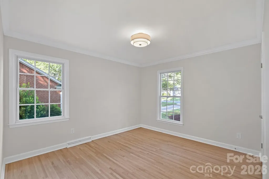 1100 Braeburn Road Charlotte NC 28211