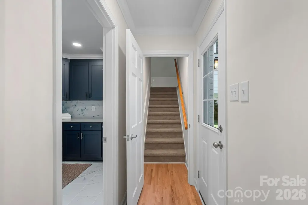 1100 Braeburn Road Charlotte NC 28211