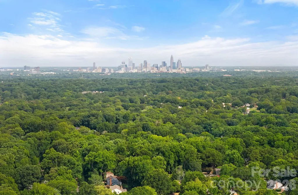 1100 Braeburn Road Charlotte NC 28211