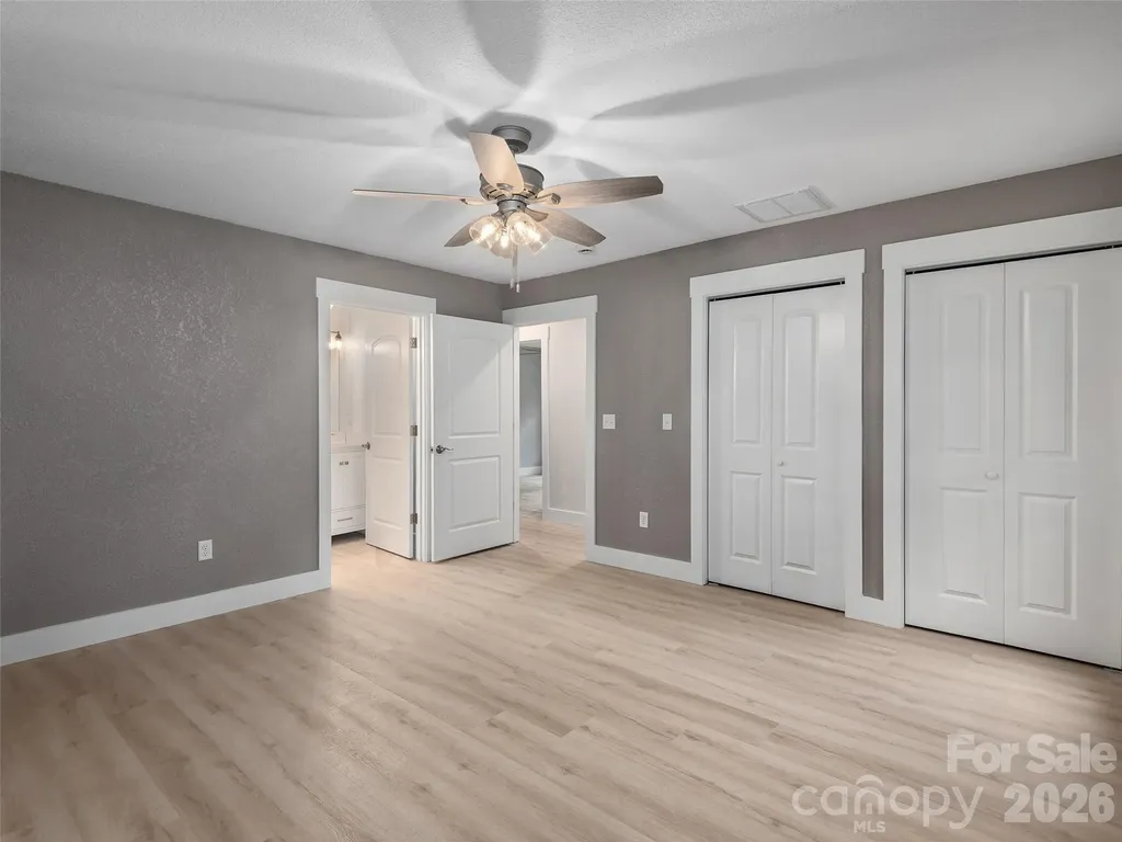 7 Mcgee Ridge Road Fairview NC 28730