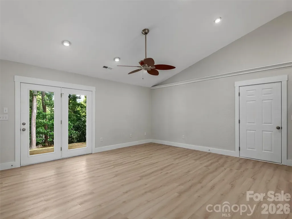 7 Mcgee Ridge Road Fairview NC 28730