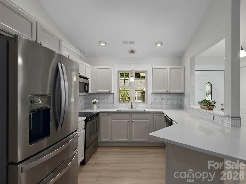 7 Mcgee Ridge Road Fairview NC 28730