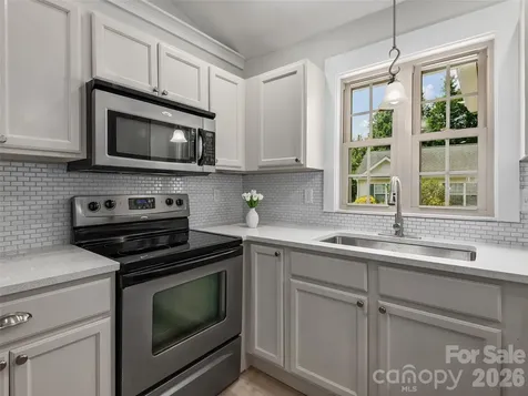 7 Mcgee Ridge Road Fairview NC 28730