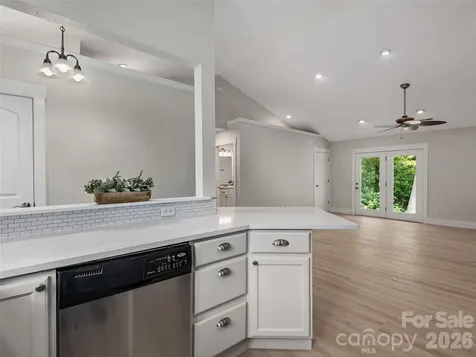 7 Mcgee Ridge Road Fairview NC 28730