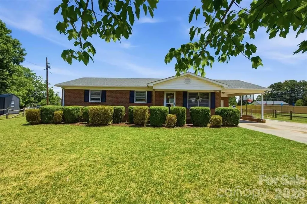 990 Colonial Drive China Grove NC 28023