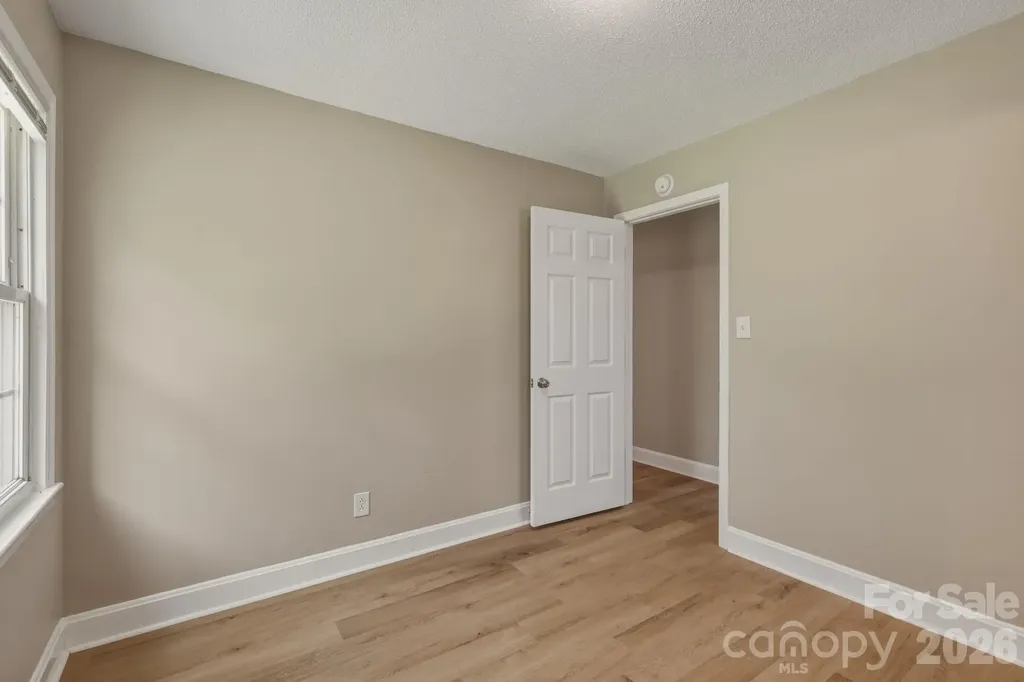 4706 Brooktree Drive Charlotte NC 28208