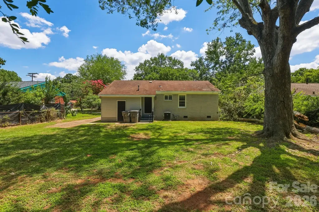 4706 Brooktree Drive Charlotte NC 28208