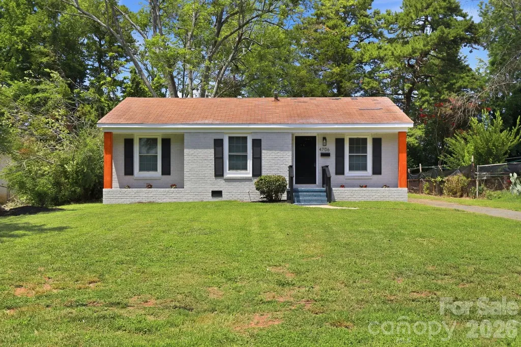 4706 Brooktree Drive Charlotte NC 28208
