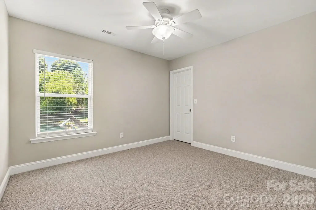 9228 Seamill Road Charlotte NC 28278