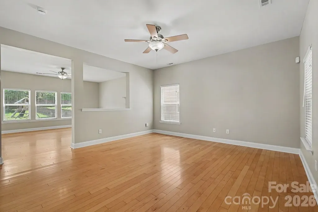 9228 Seamill Road Charlotte NC 28278