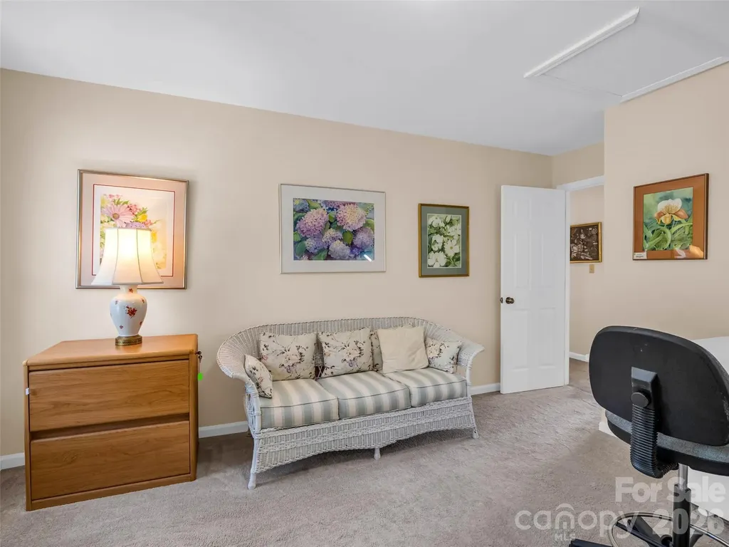 207 Sugar Hollow Road Hendersonville NC 28739
