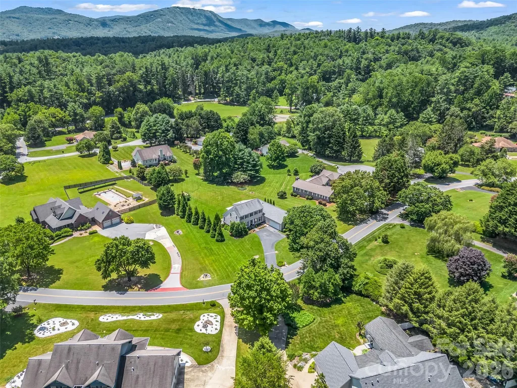 207 Sugar Hollow Road Hendersonville NC 28739