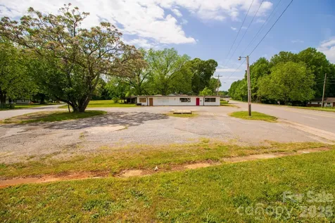 1003 York Road Kings Mountain NC 28086