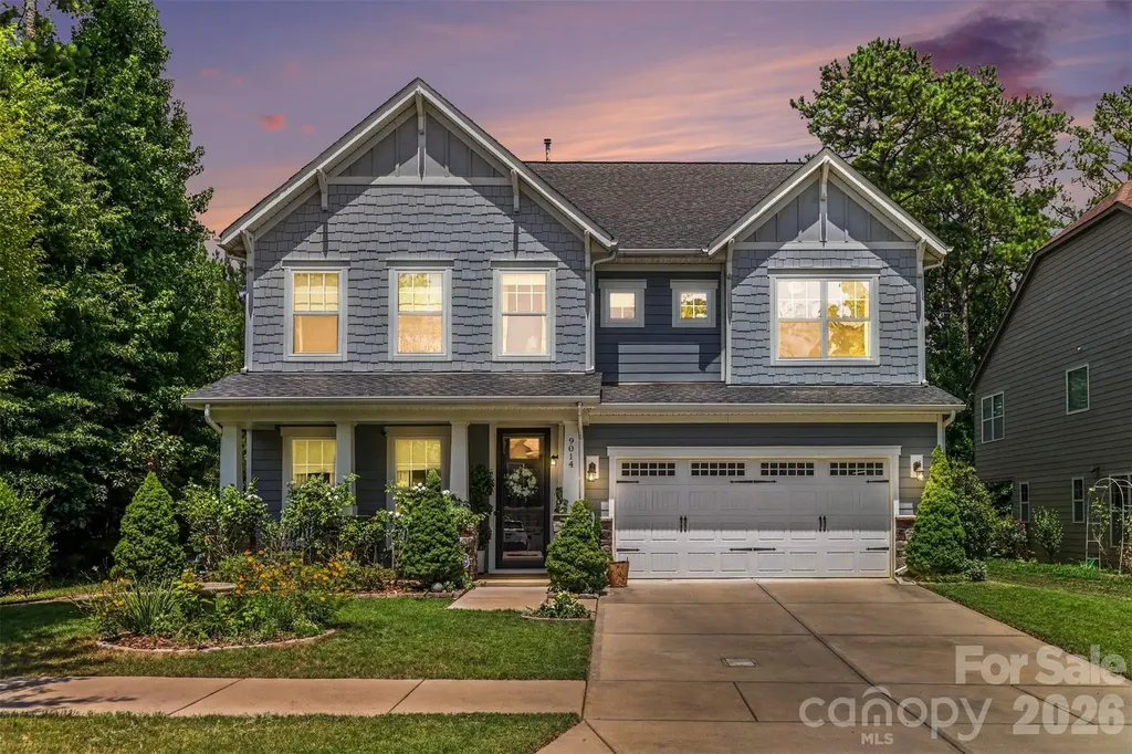 9014 Manor Oak Court Charlotte NC 28277