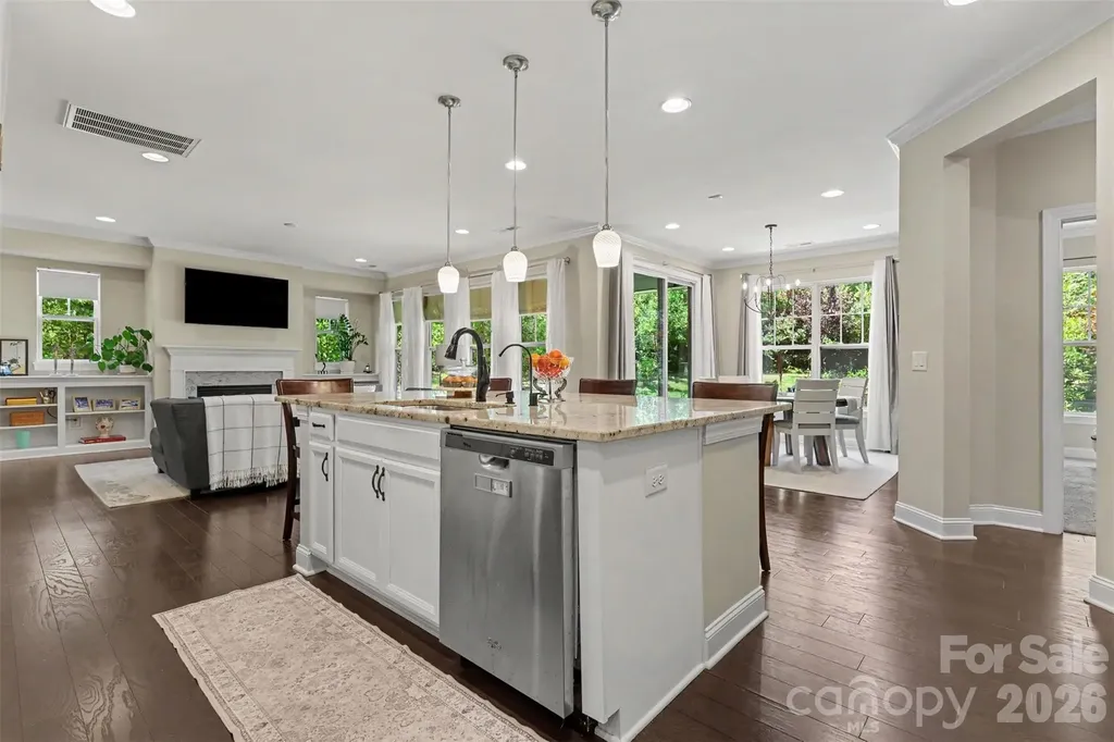 9014 Manor Oak Court Charlotte NC 28277