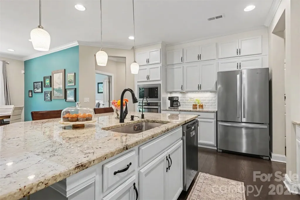 9014 Manor Oak Court Charlotte NC 28277