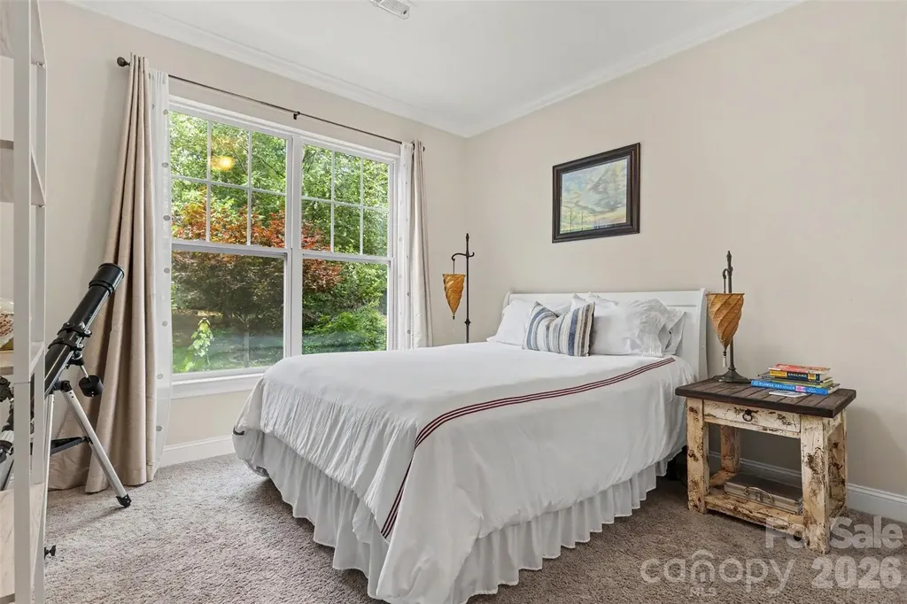 9014 Manor Oak Court Charlotte NC 28277