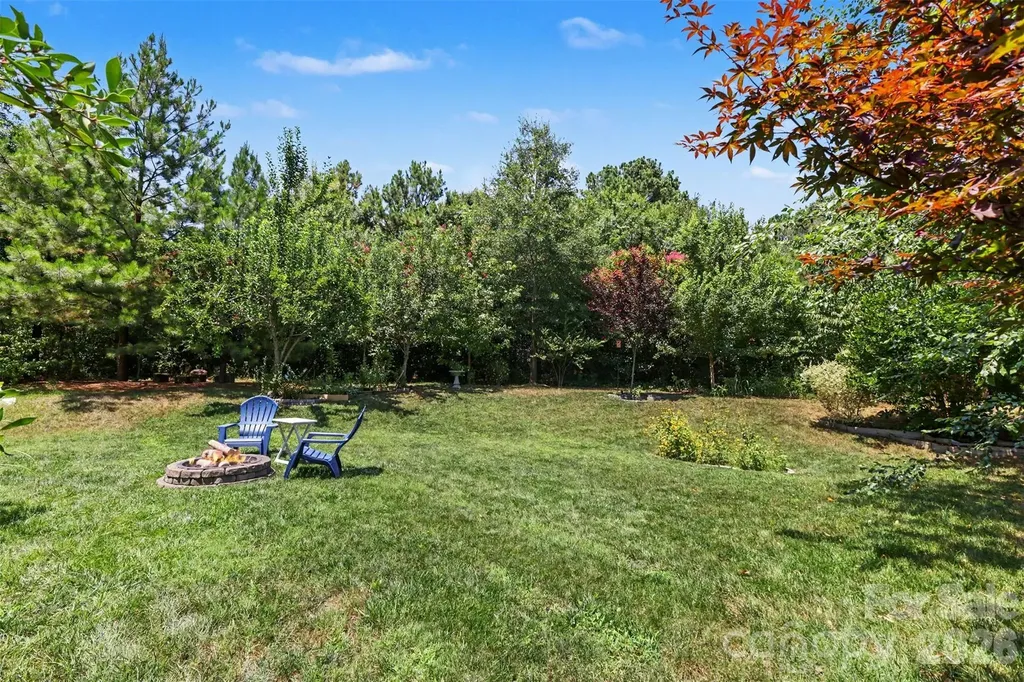 9014 Manor Oak Court Charlotte NC 28277