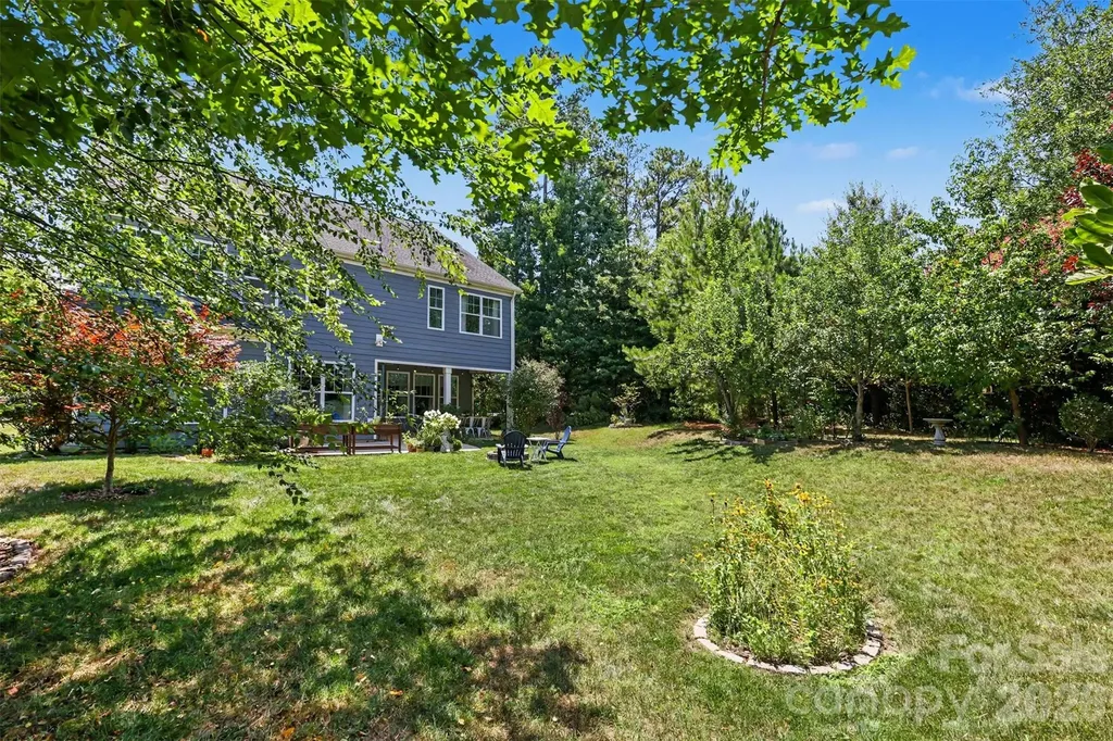 9014 Manor Oak Court Charlotte NC 28277