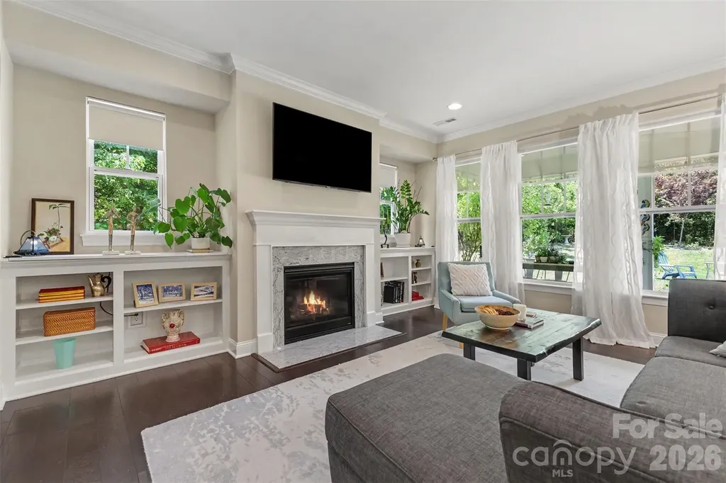 9014 Manor Oak Court Charlotte NC 28277