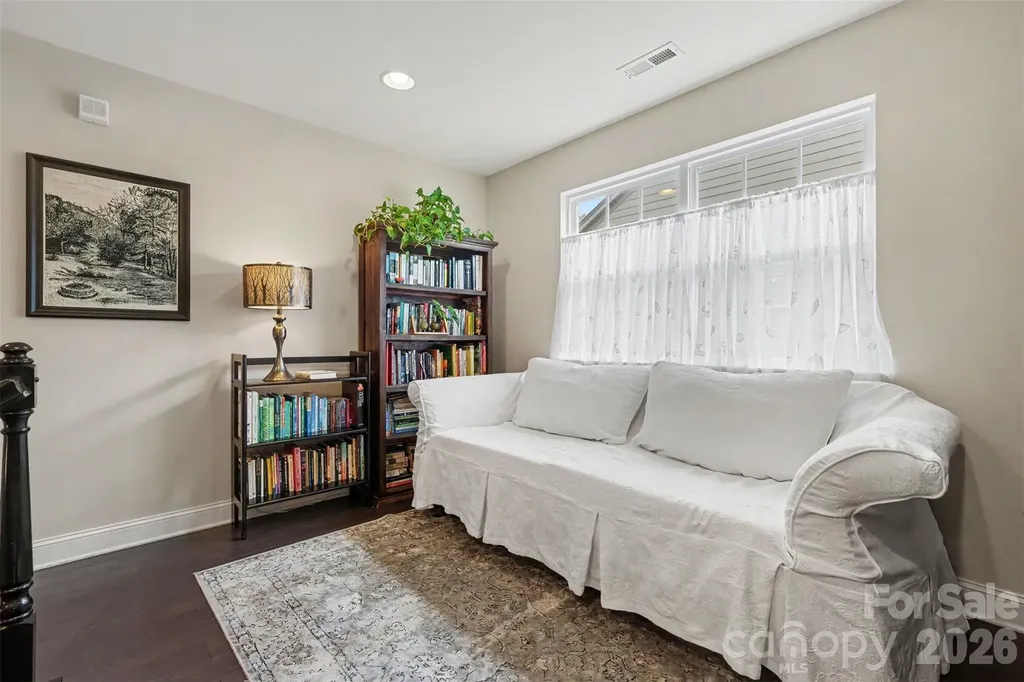9014 Manor Oak Court Charlotte NC 28277