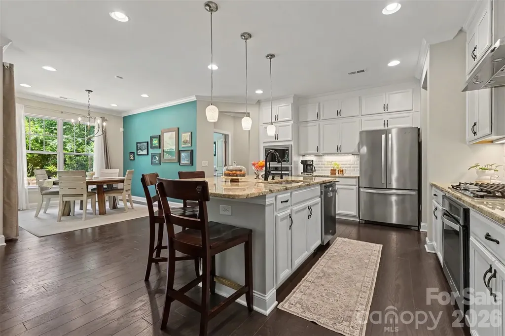 9014 Manor Oak Court Charlotte NC 28277