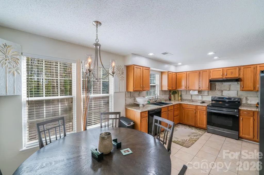 6101 Skyline Drive Charlotte NC 28269