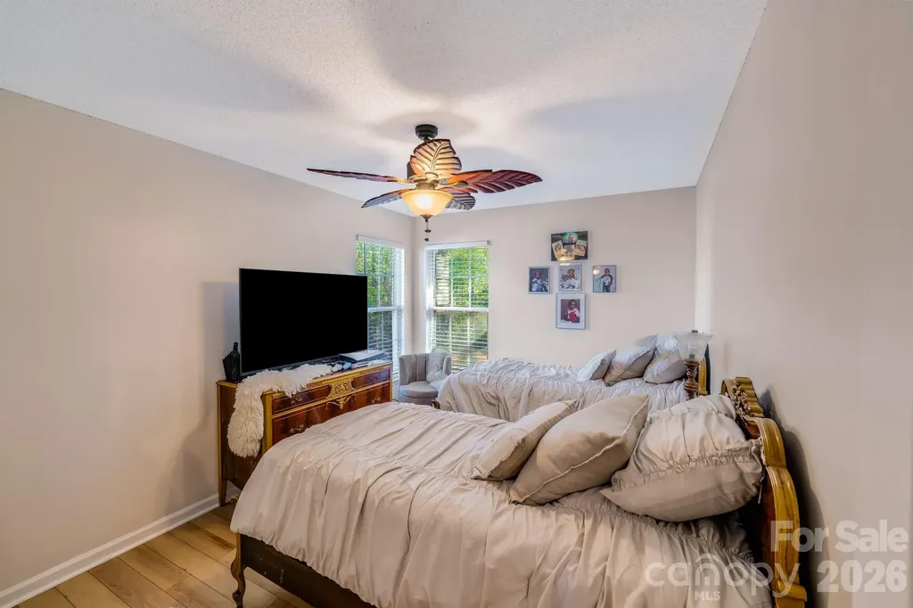 6101 Skyline Drive Charlotte NC 28269