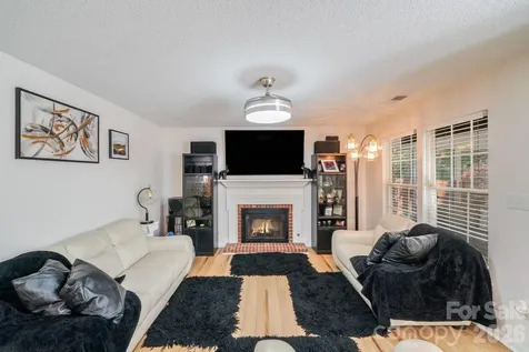6101 Skyline Drive Charlotte NC 28269