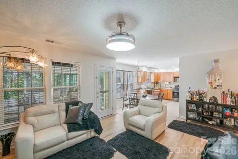 6101 Skyline Drive Charlotte NC 28269