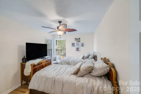 6101 Skyline Drive Charlotte NC 28269