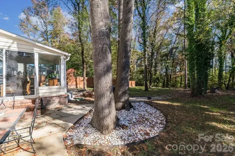 6101 Skyline Drive Charlotte NC 28269