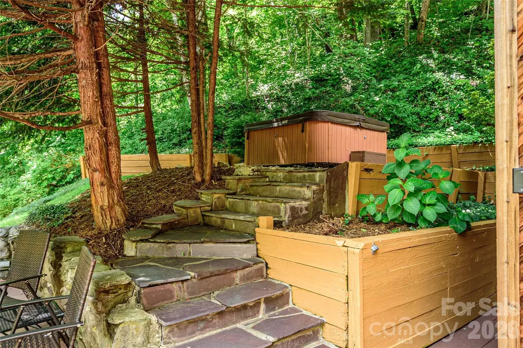 797 Merrills Cove Road Asheville NC 28803