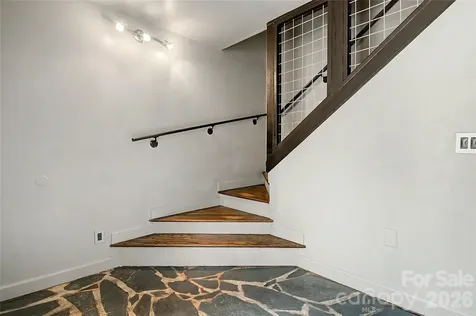 797 Merrills Cove Road Asheville NC 28803