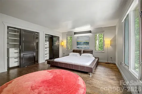 797 Merrills Cove Road Asheville NC 28803