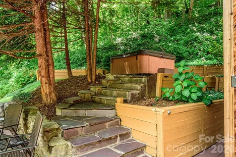 797 Merrills Cove Road Asheville NC 28803