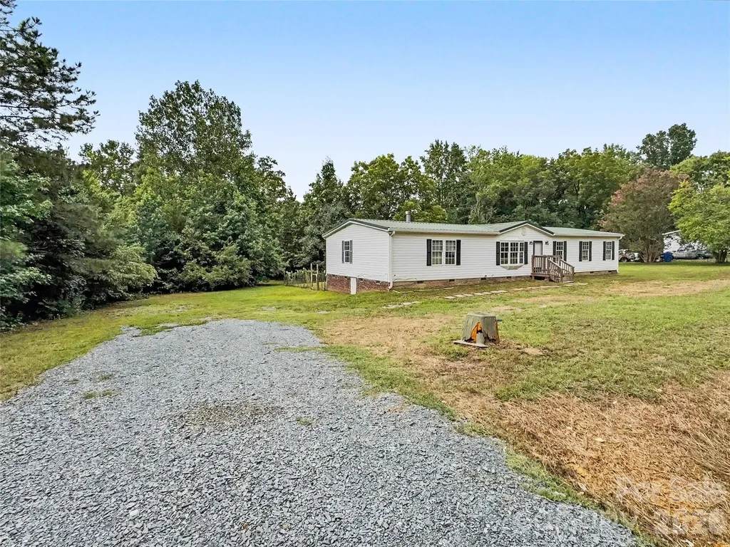 3916 Rev H Morrison Road Waxhaw NC 28173
