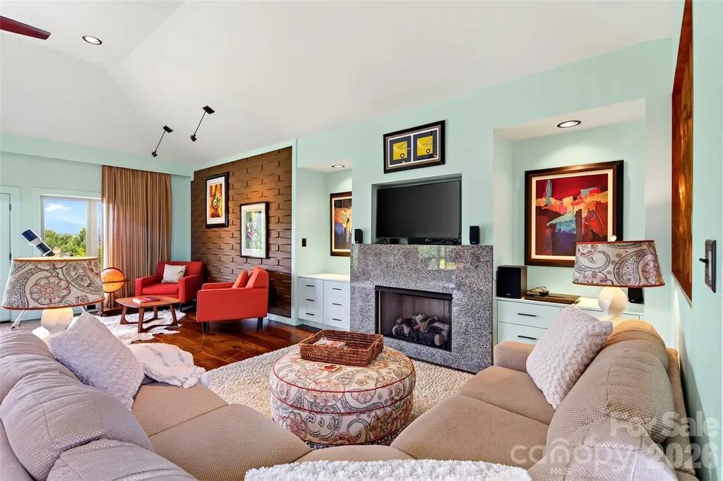 362 Captains Drive Nebo NC 28761
