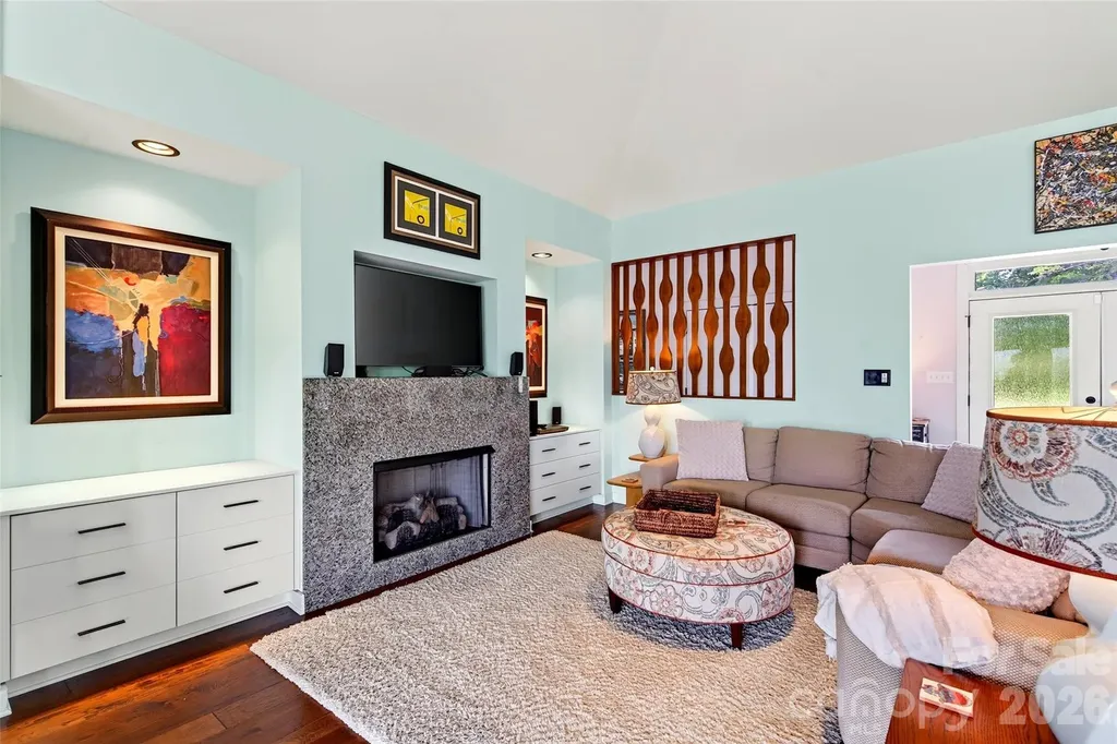362 Captains Drive Nebo NC 28761