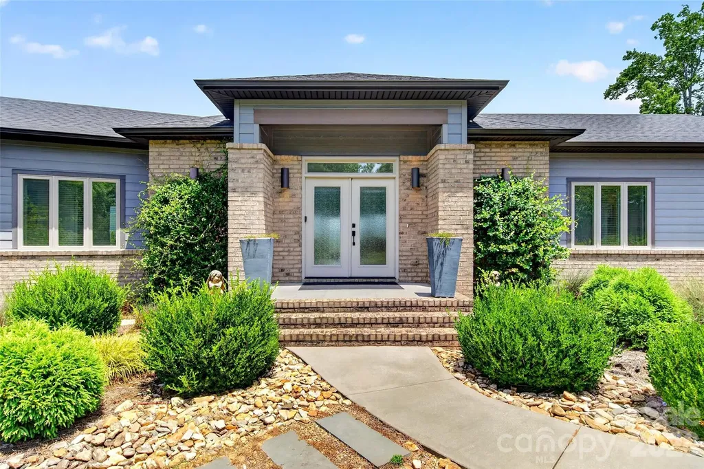 362 Captains Drive Nebo NC 28761