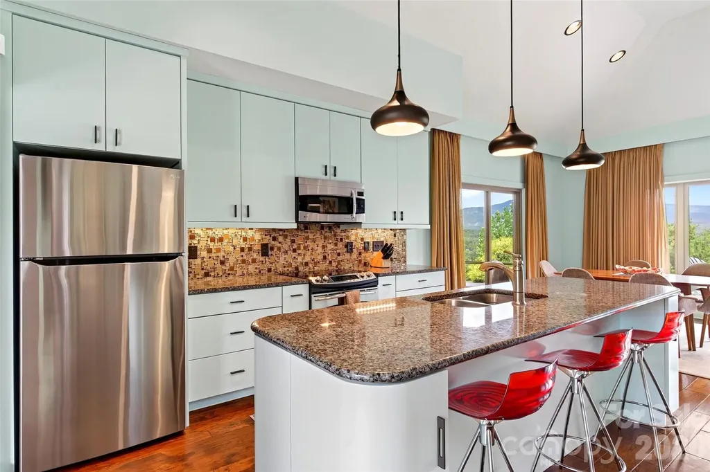 362 Captains Drive Nebo NC 28761