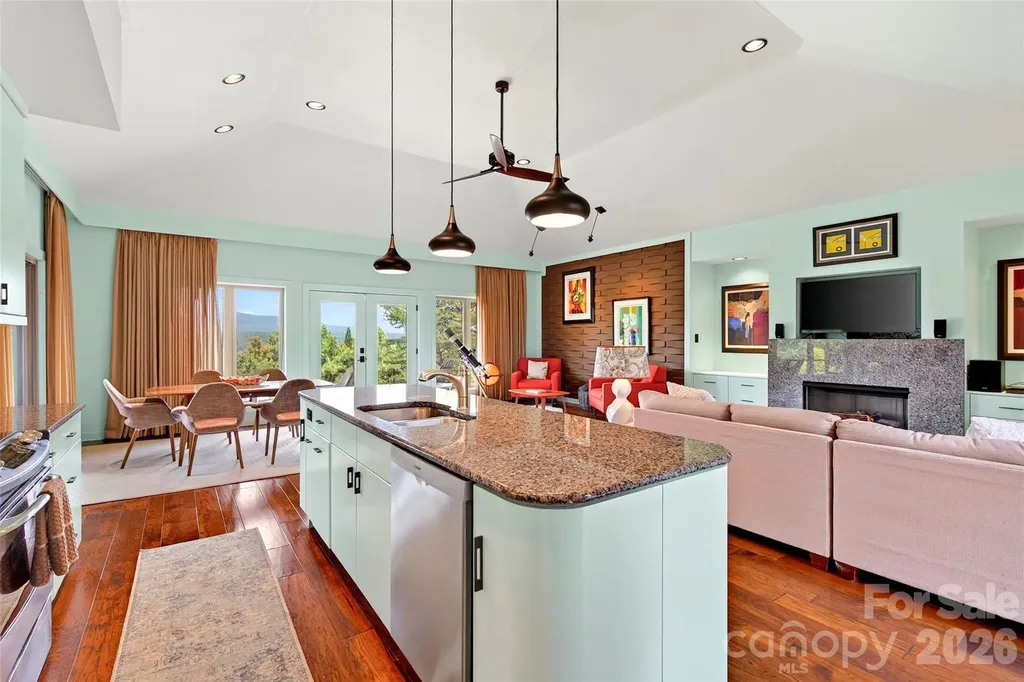 362 Captains Drive Nebo NC 28761