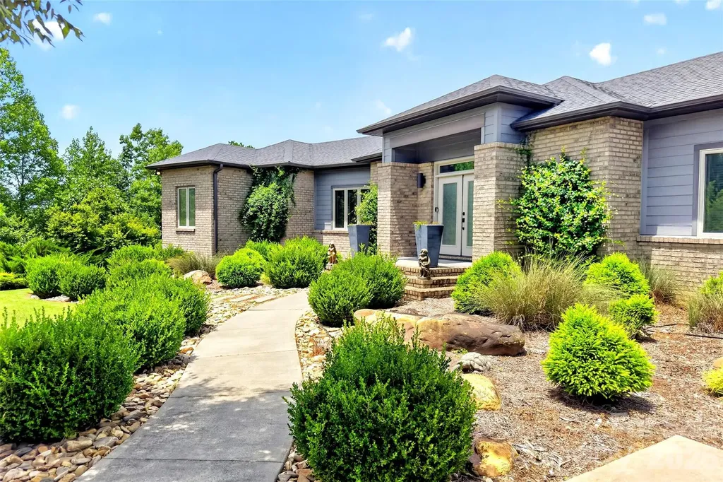 362 Captains Drive Nebo NC 28761