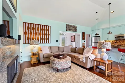 362 Captains Drive Nebo NC 28761