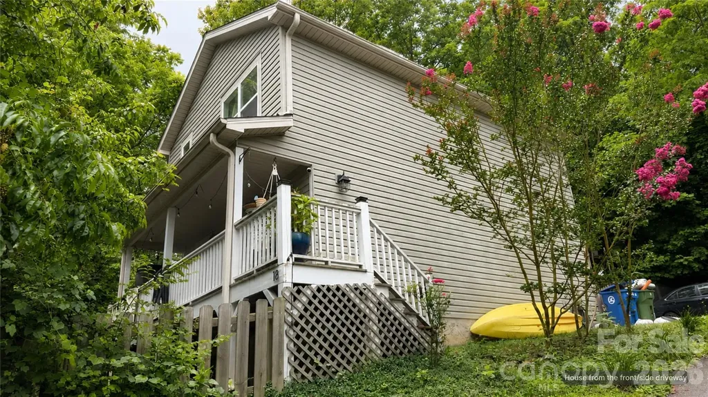 18 Old West Chapel Road Asheville NC 28803