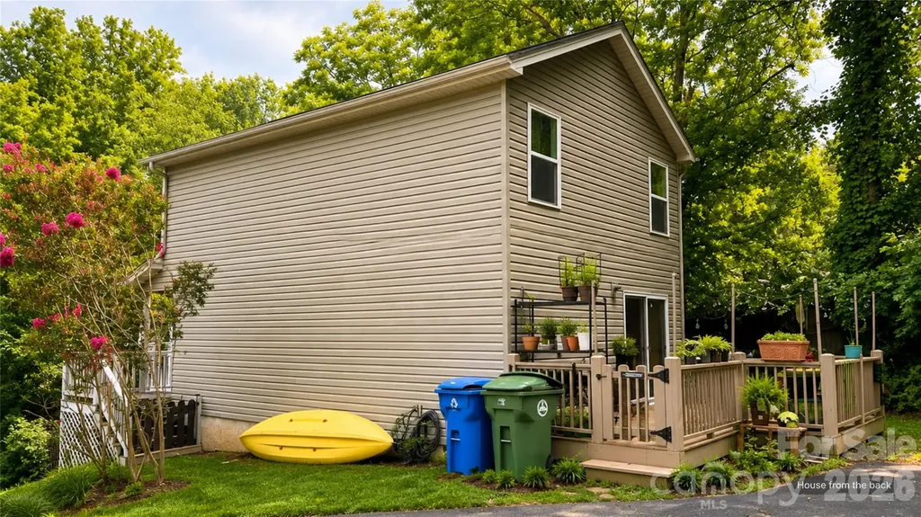 18 Old West Chapel Road Asheville NC 28803
