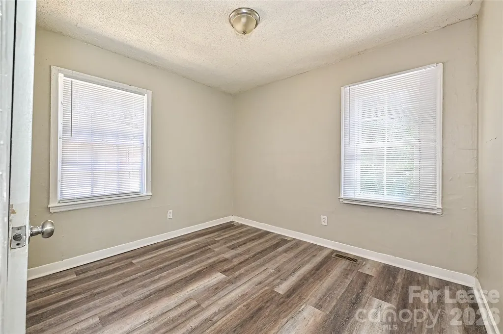 1900 Lasalle Street Charlotte NC 28216