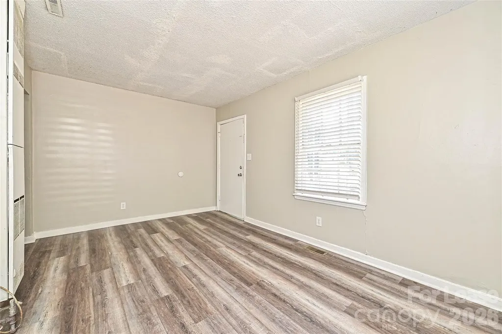 1900 Lasalle Street Charlotte NC 28216