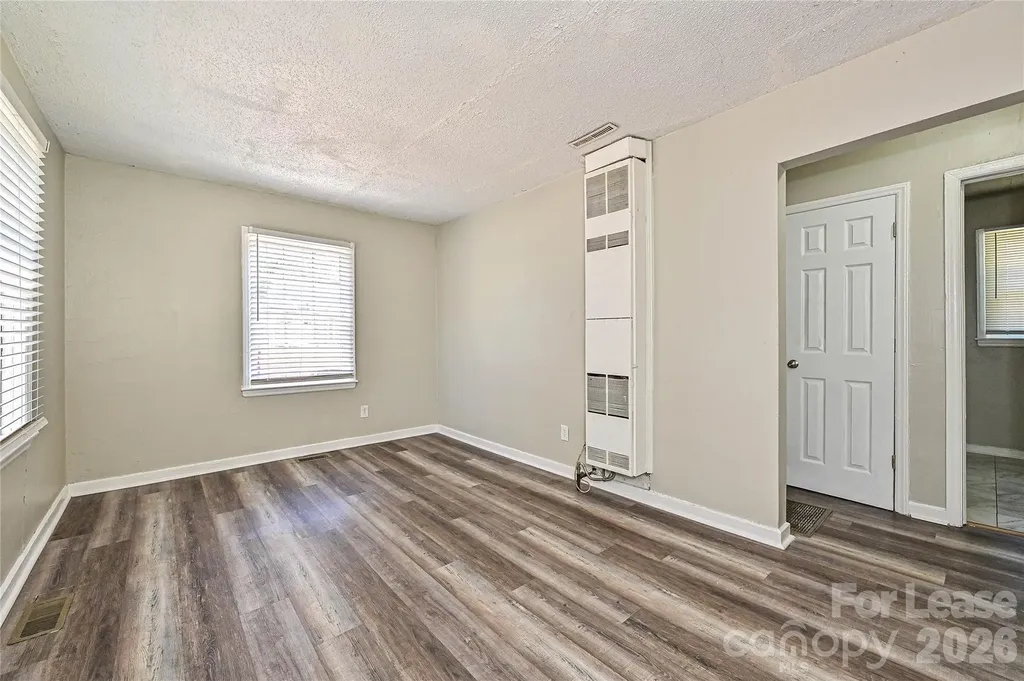 1900 Lasalle Street Charlotte NC 28216